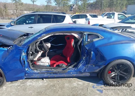 2020 Chevrolet Camaro Rwd Zl1 z USA, uszkodzony, nr VIN 1G1FK1R62L0108554